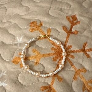 Elegant Pearl Bracelet